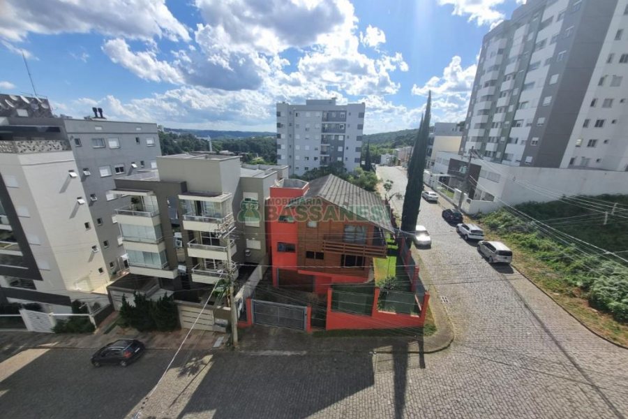 Apartamento com 49m², 2 dormitórios, 1 vaga, no bairro Nossa Senhora da Saúde em Caxias do Sul para Alugar
