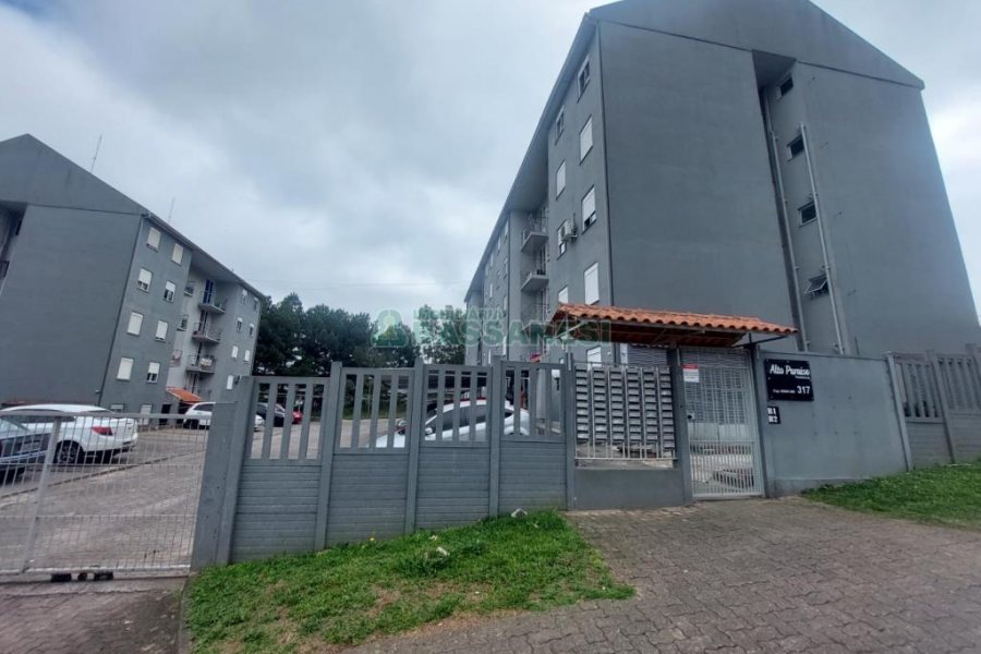 Apartamento com 54m², 2 dormitórios, 1 vaga, no bairro Parque Oasis em Caxias do Sul para Alugar