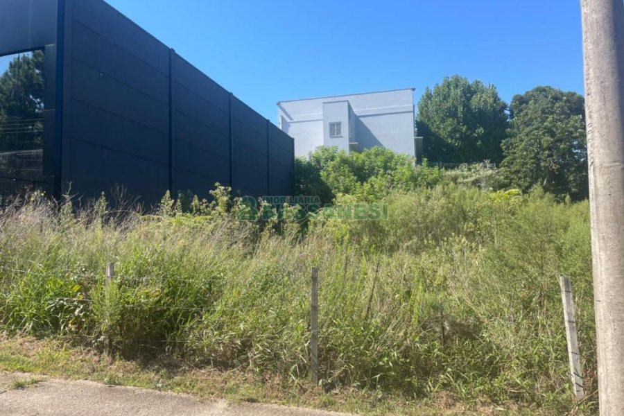 Terreno, no bairro Santa Lúcia em Caxias do Sul para Comprar