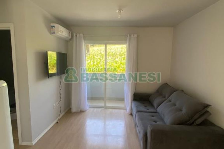 Apto Mobiliado com 52m², 2 dormitórios, 1 vaga, no bairro São Luiz em Caxias do Sul para Alugar