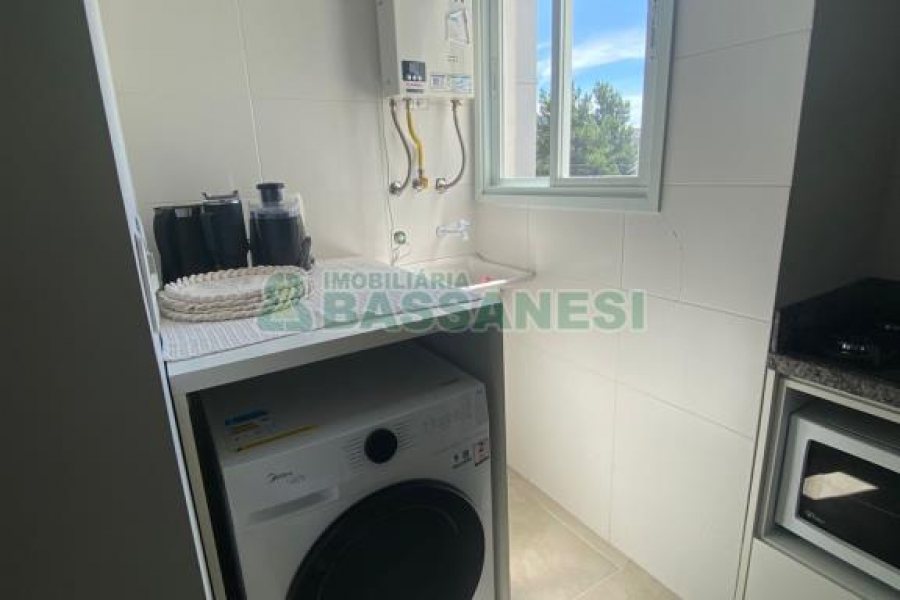 Apto Mobiliado com 52m², 2 dormitórios, 1 vaga, no bairro São Luiz em Caxias do Sul para Alugar