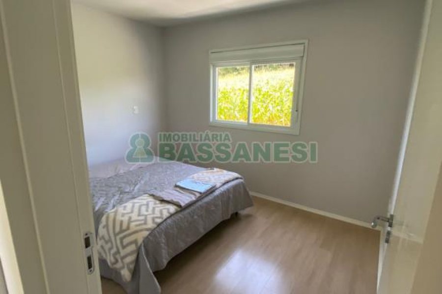 Apto Mobiliado com 52m², 2 dormitórios, 1 vaga, no bairro São Luiz em Caxias do Sul para Alugar