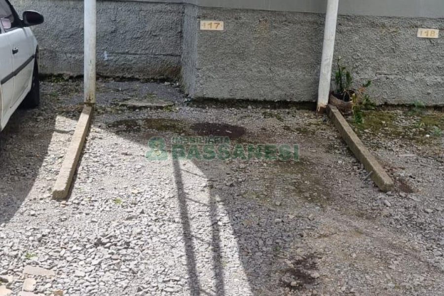Apartamento com 41m², 2 dormitórios, 1 vaga, no bairro Parque Oasis em Caxias do Sul para Comprar