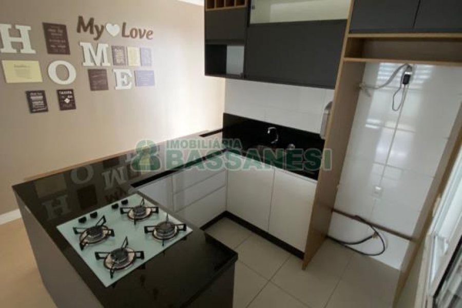 Apartamento com 104m², 3 dormitórios, 2 vagas, no bairro Colina Sorriso em Caxias do Sul para Alugar