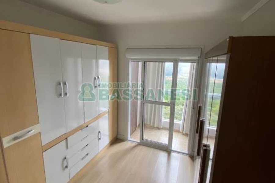 Apartamento com 104m², 3 dormitórios, 2 vagas, no bairro Colina Sorriso em Caxias do Sul para Alugar