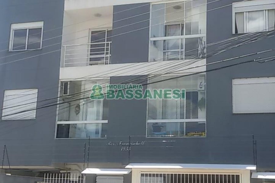 Apartamento com 104m², 3 dormitórios, 2 vagas, no bairro Colina Sorriso em Caxias do Sul para Alugar