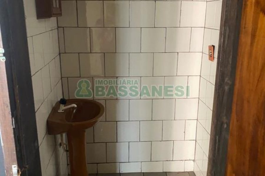 Loja com 70m², no bairro Arco Baleno em Caxias do Sul para Alugar