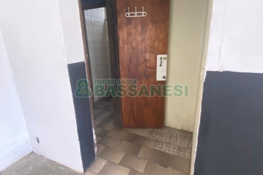 Loja com 70m², no bairro Arco Baleno em Caxias do Sul para Alugar