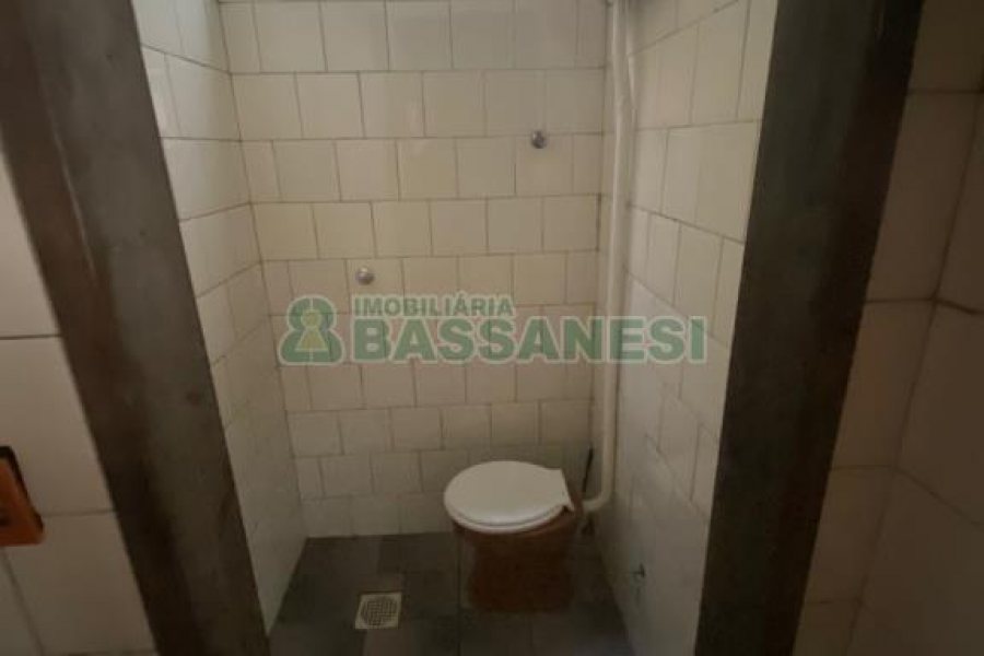 Loja com 70m², no bairro Arco Baleno em Caxias do Sul para Alugar