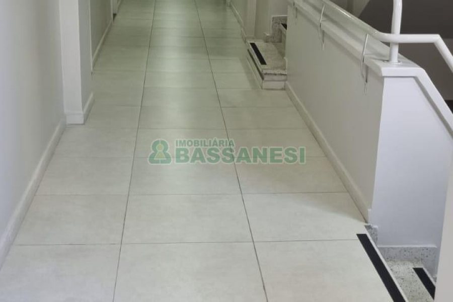 Sala com 38m², no bairro Centro em Caxias do Sul para Comprar