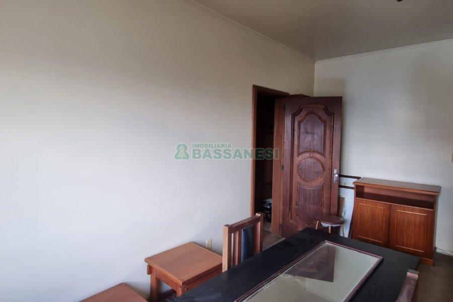 Sala com 38m², no bairro Centro em Caxias do Sul para Comprar