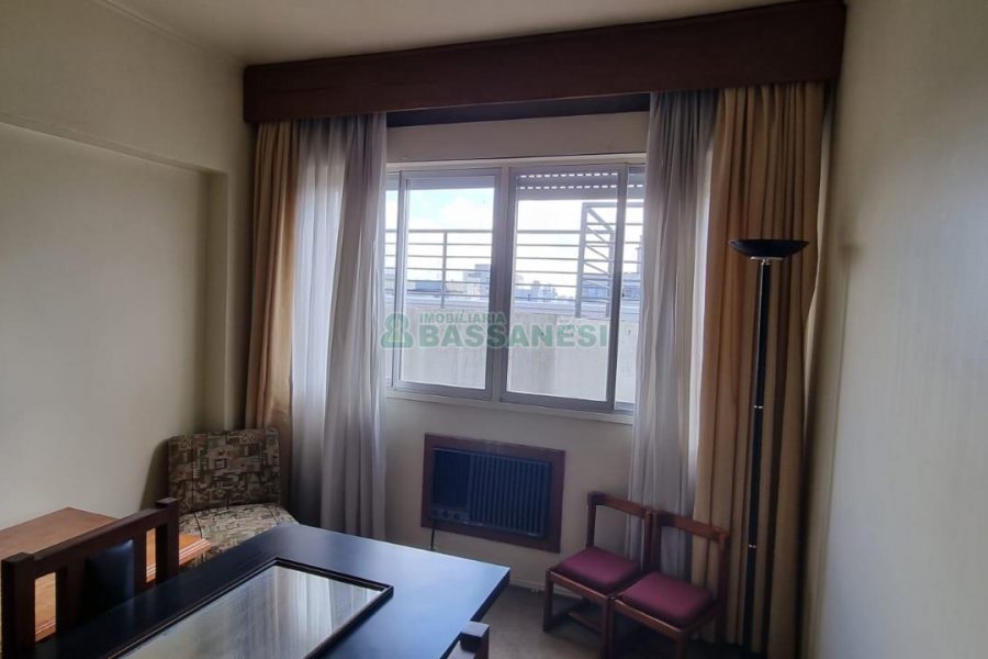Sala com 38m², no bairro Centro em Caxias do Sul para Comprar