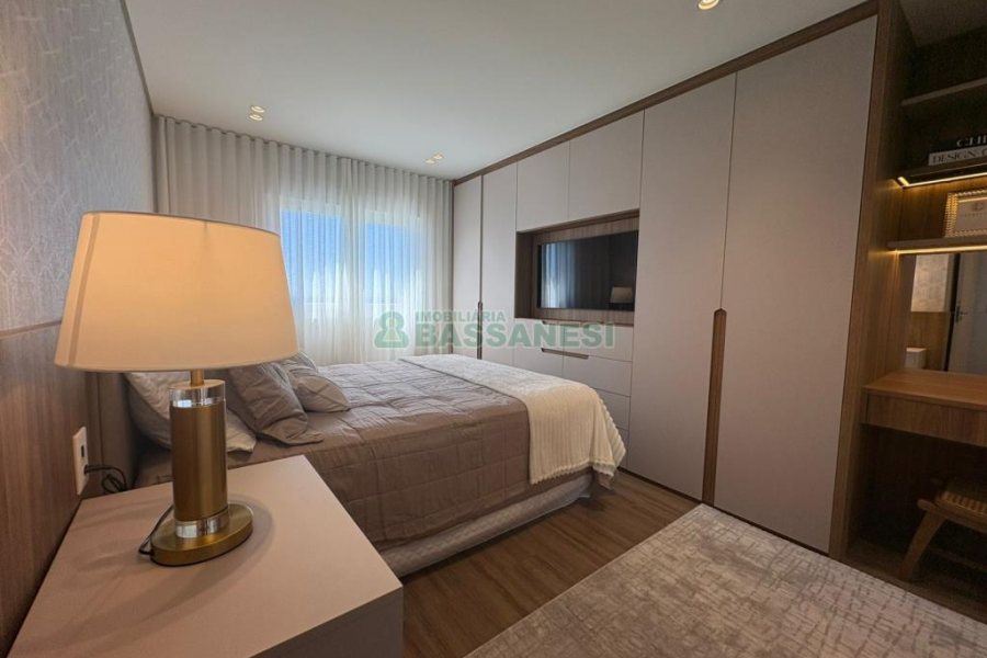 Apartamento com 129m², 3 dormitórios, 2 vagas, no bairro Petrópolis em Caxias do Sul para Comprar