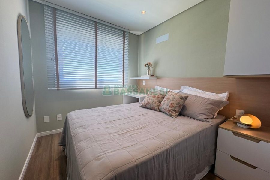 Apartamento com 129m², 3 dormitórios, 2 vagas, no bairro Petrópolis em Caxias do Sul para Comprar