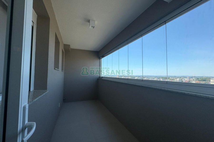 Apartamento com 129m², 3 dormitórios, 2 vagas, no bairro Petrópolis em Caxias do Sul para Comprar