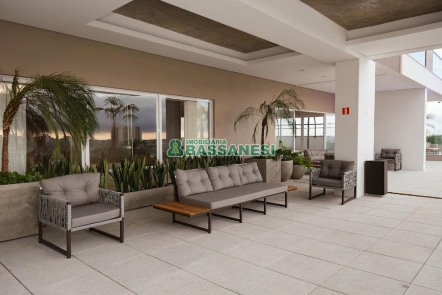 Apartamento com 110m², 3 dormitórios, 2 vagas, no bairro Petrópolis em Caxias do Sul para Comprar