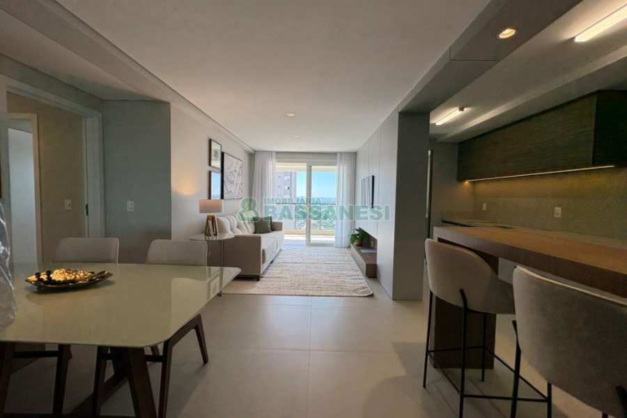 Apartamento com 110m², 3 dormitórios, 2 vagas, no bairro Petrópolis em Caxias do Sul para Comprar