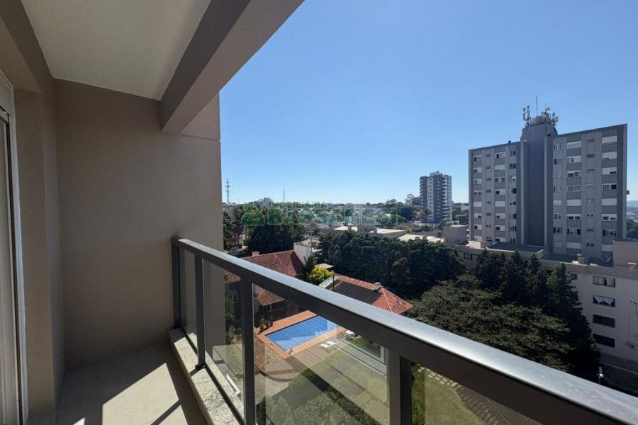 Apartamento com 110m², 3 dormitórios, 2 vagas, no bairro Petrópolis em Caxias do Sul para Comprar