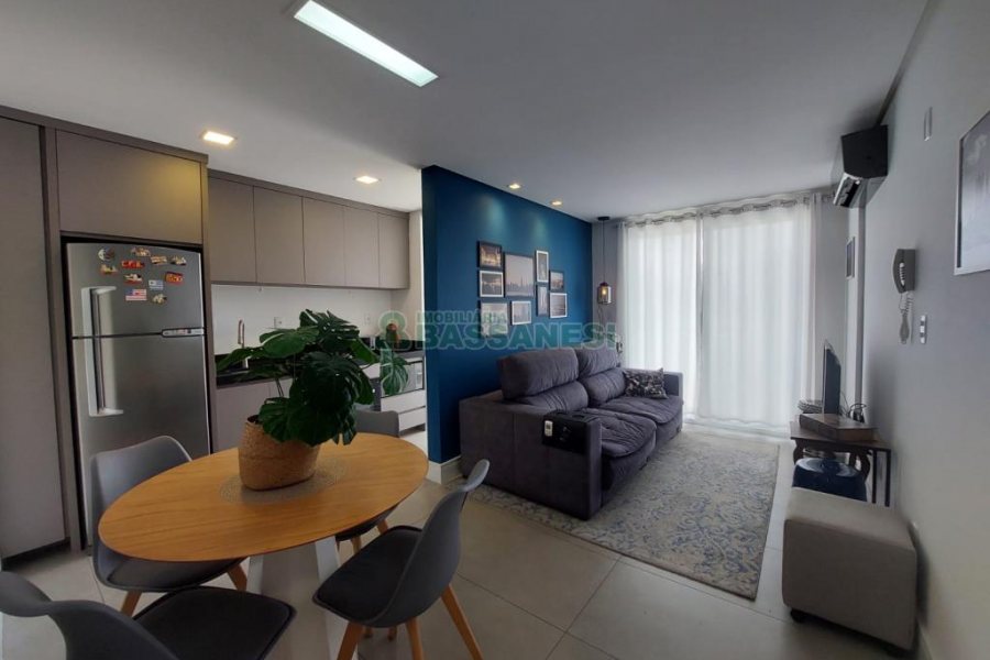 Apto Mobiliado com 60m², 1 dormitório, 1 vaga, no bairro Lourdes em Caxias do Sul para Alugar