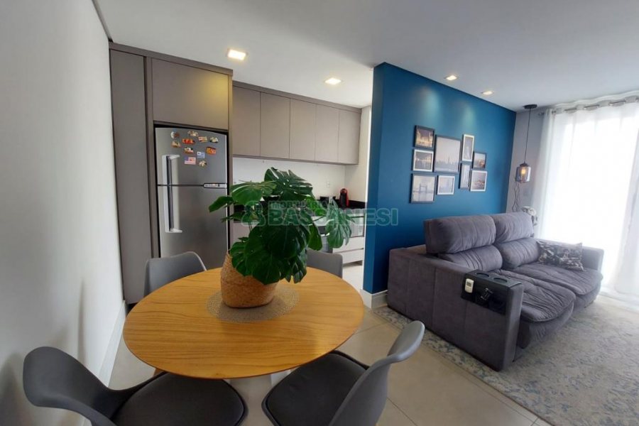 Apto Mobiliado com 60m², 1 dormitório, 1 vaga, no bairro Lourdes em Caxias do Sul para Alugar