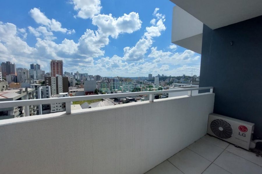 Apto Mobiliado com 60m², 1 dormitório, 1 vaga, no bairro Lourdes em Caxias do Sul para Alugar
