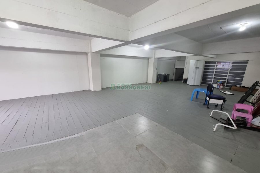 Sala com 90m², no bairro Morada dos Alpes em Caxias do Sul para Alugar