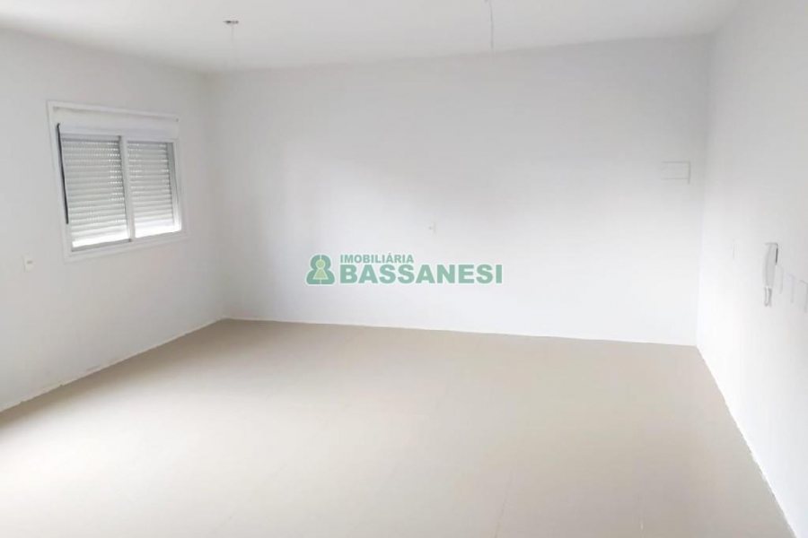 Kitinete com 38m², 1 dormitório, no bairro Centro em Caxias do Sul para Alugar