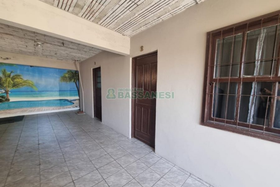 Kitinete com 30m², 1 dormitório, no bairro Planalto em Caxias do Sul para Alugar