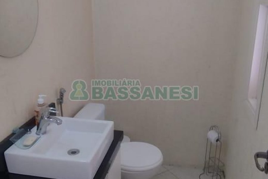 Loja com 70m², 2 dormitórios, no bairro Rio Branco em Caxias do Sul para Alugar