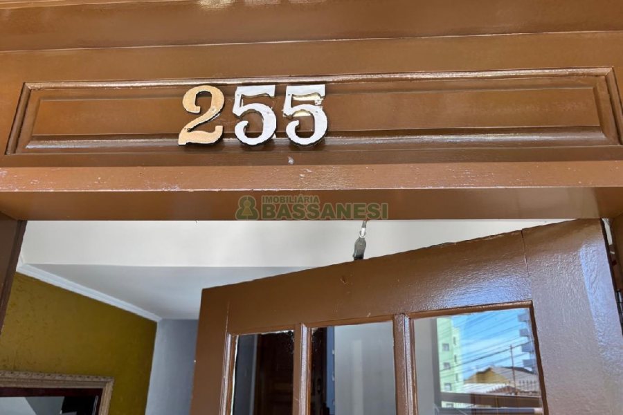 Apartamento com 84m², 2 dormitórios, 1 vaga, no bairro Rio Branco em Caxias do Sul para Alugar