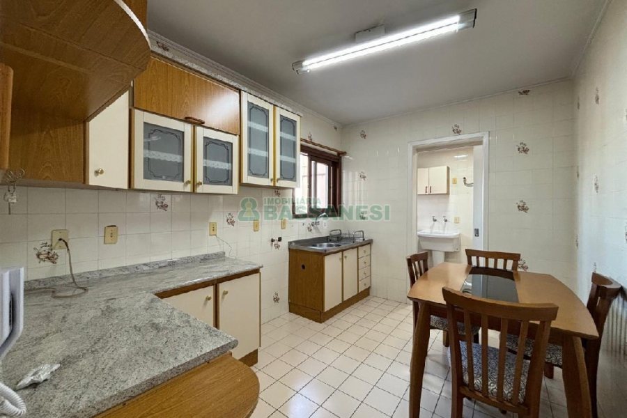 Apartamento com 84m², 2 dormitórios, 1 vaga, no bairro Rio Branco em Caxias do Sul para Alugar