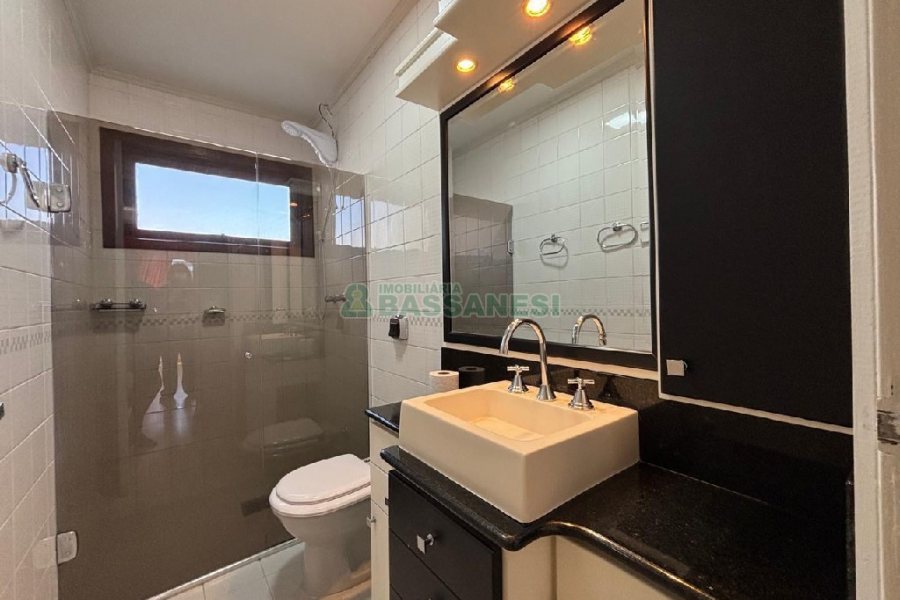 Apartamento com 84m², 2 dormitórios, 1 vaga, no bairro Rio Branco em Caxias do Sul para Alugar