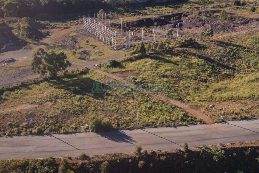 Terreno, no bairro Distrito Industrial em Caxias do Sul para Comprar