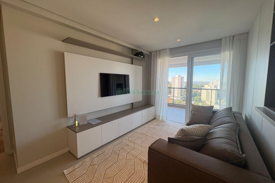 Apto Mobiliado com 110m², 3 dormitórios, 1 vaga, no bairro Petrópolis em Caxias do Sul para Alugar