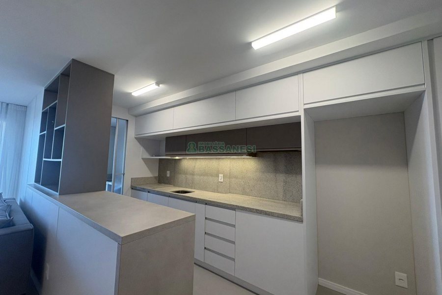 Apto Mobiliado com 110m², 3 dormitórios, 1 vaga, no bairro Petrópolis em Caxias do Sul para Alugar