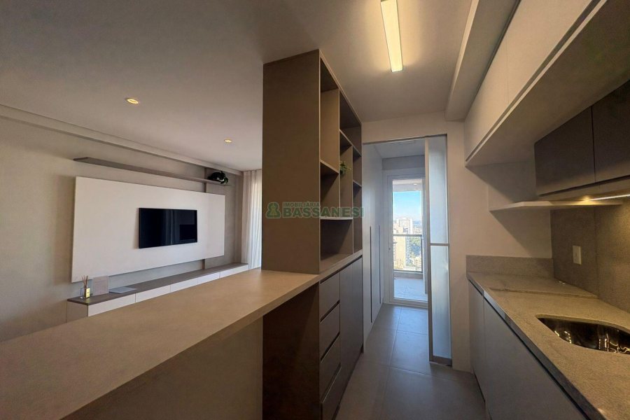 Apto Mobiliado com 110m², 3 dormitórios, 1 vaga, no bairro Petrópolis em Caxias do Sul para Alugar