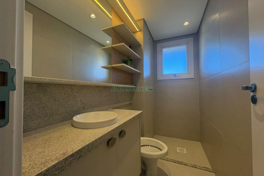 Apto Mobiliado com 110m², 3 dormitórios, 1 vaga, no bairro Petrópolis em Caxias do Sul para Alugar