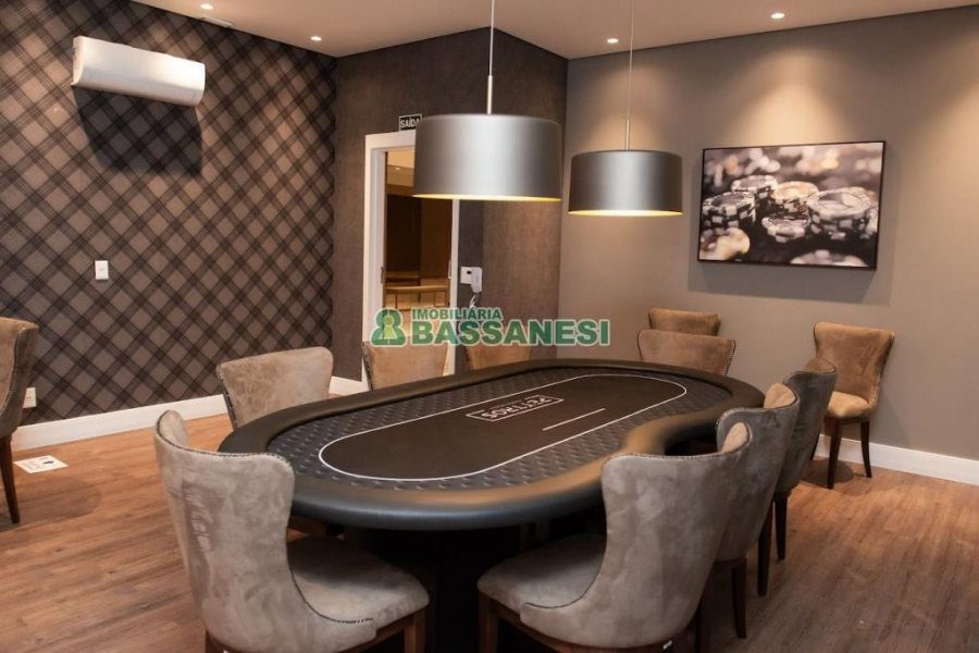 Apartamento com 110m², 3 dormitórios, 1 vaga, no bairro Petrópolis em Caxias do Sul para Alugar