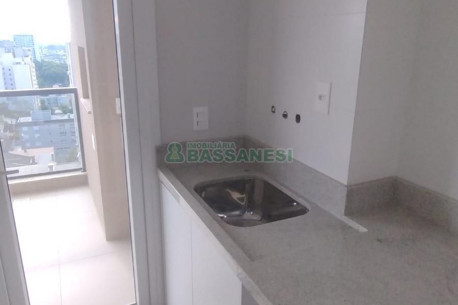 Apartamento com 110m², 3 dormitórios, 1 vaga, no bairro Petrópolis em Caxias do Sul para Alugar