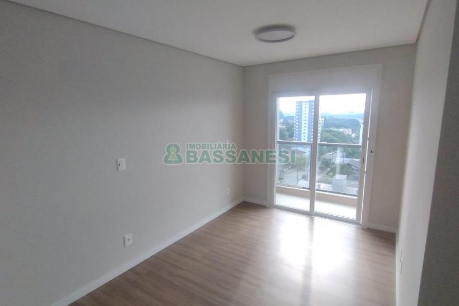 Apartamento com 110m², 3 dormitórios, 1 vaga, no bairro Petrópolis em Caxias do Sul para Alugar