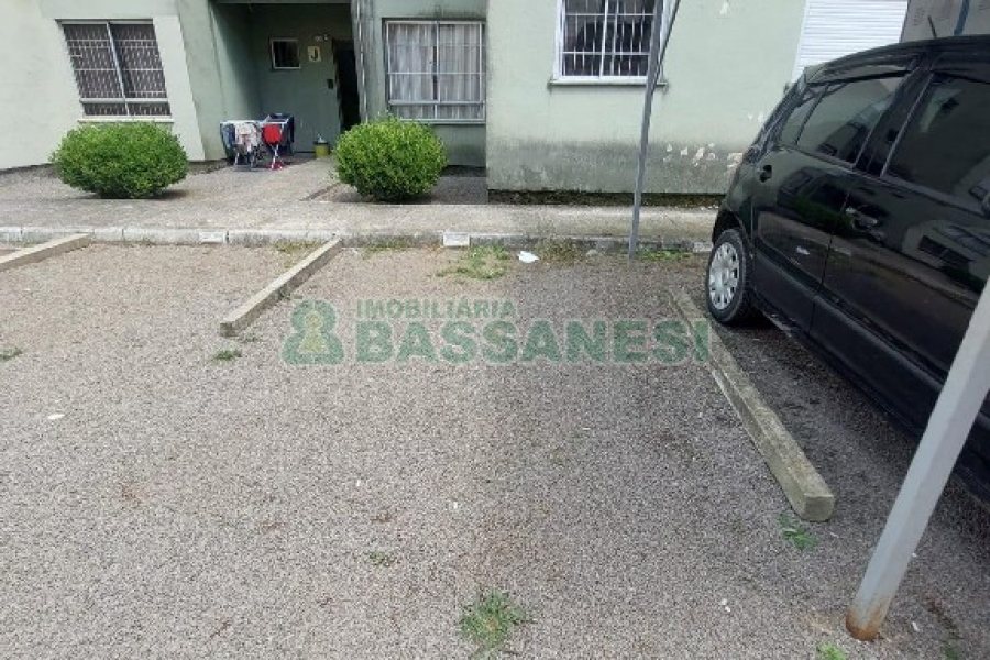 Apartamento com 45m², 2 dormitórios, 1 vaga, no bairro Forqueta em Caxias do Sul para Alugar