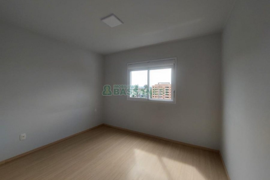 Apartamento com 55m², 2 dormitórios, 1 vaga, no bairro Panazzolo em Caxias do Sul para Alugar