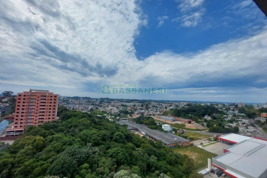 Apartamento com 55m², 2 dormitórios, 1 vaga, no bairro Panazzolo em Caxias do Sul para Alugar