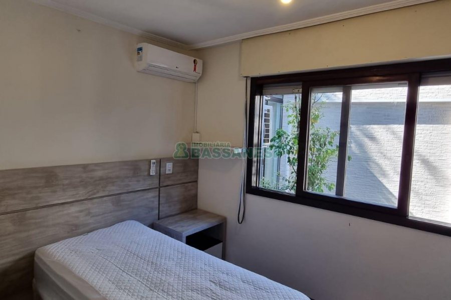 Apartamento com 73m², 2 dormitórios, 1 vaga, no bairro Pio X em Caxias do Sul para Comprar