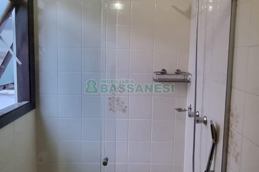 Apartamento com 73m², 2 dormitórios, 1 vaga, no bairro Pio X em Caxias do Sul para Comprar