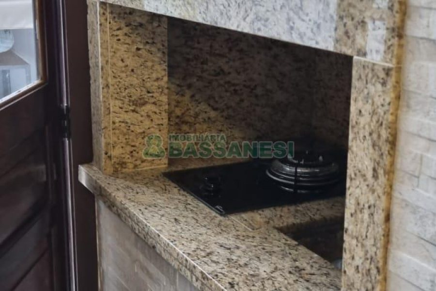 Apartamento com 73m², 2 dormitórios, 1 vaga, no bairro Pio X em Caxias do Sul para Comprar