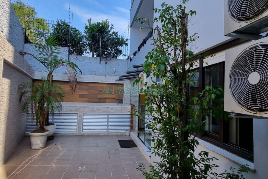 Apartamento com 73m², 2 dormitórios, 1 vaga, no bairro Pio X em Caxias do Sul para Comprar