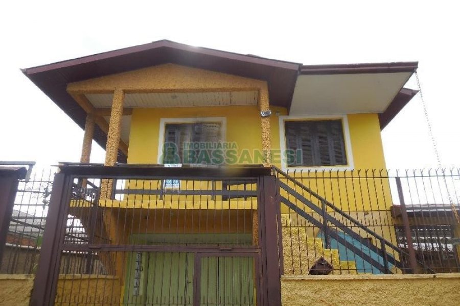 Casa com 50m², 2 dormitórios, no bairro Santa Fé em Caxias do Sul para Alugar