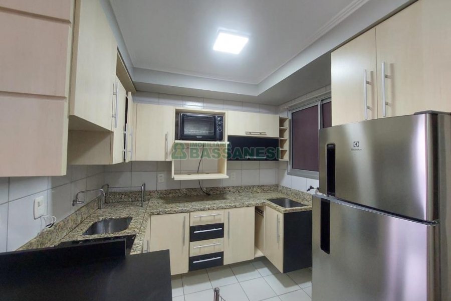 Apto Mobiliado com 52m², 2 dormitórios, 1 vaga, no bairro Diamantino em Caxias do Sul para Alugar