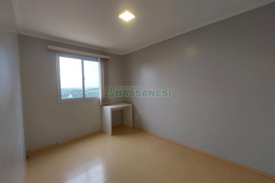 Apto Mobiliado com 52m², 2 dormitórios, 1 vaga, no bairro Diamantino em Caxias do Sul para Alugar